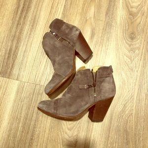 Rag and bone ankle boots in gray